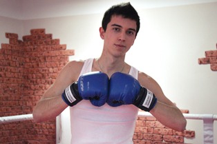 ЛОШКАРЕВ Денис